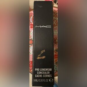 Prolong-wear Mac Concealer NW35 - New